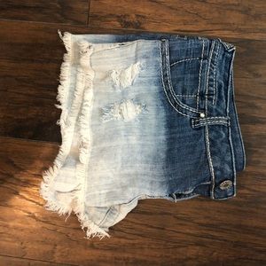 Frayed Ombré Jean Shorts For Summer!